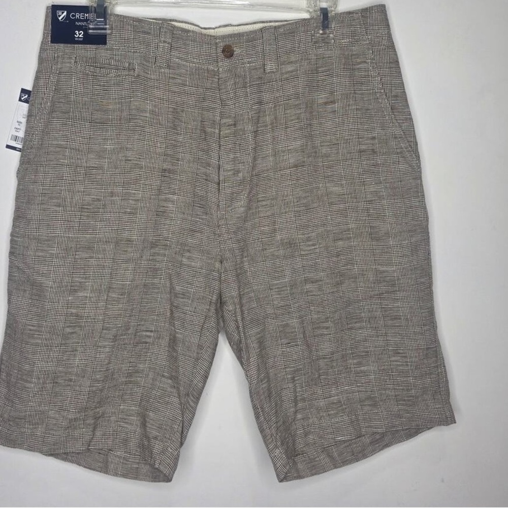 Men's Gray Plaid Flat Front Shorts